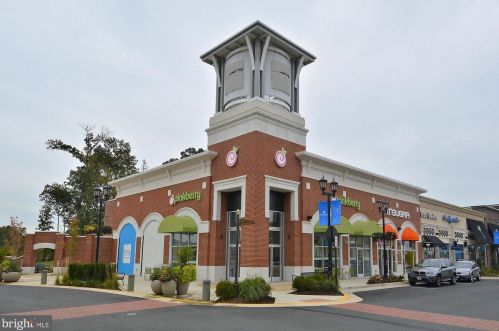 7204 Little Thames Dr, Gainesville VA  20155-4021 exterior