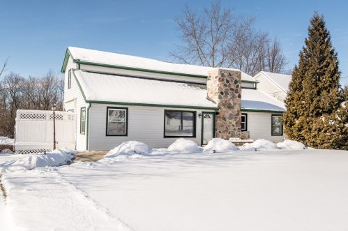 6881 91, Milwaukee WI 53224-4712 exterior