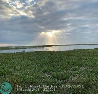890 Rickey Jackson Blvd, Pahokee, FL 33476-2514