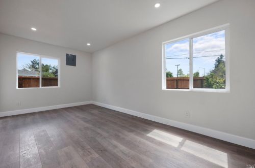 2431 Guerneville Rd, Santa Rosa CA  95403-4101 exterior