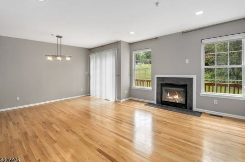 105 Boulder Ridge Dr, Dover NJ  07869-1644 exterior