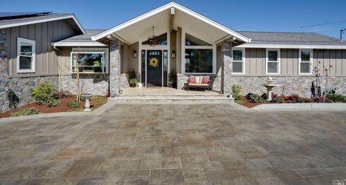 1276 Wikiup Dr, Santa Rosa, CA 95403-1347