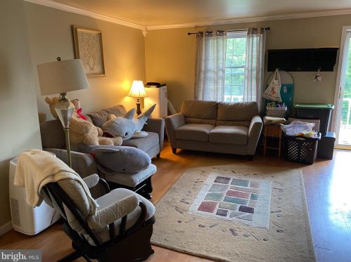 425 2nd St, Port Carbon, PA 17965-1412