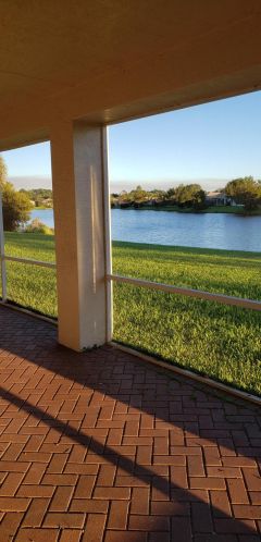 389 Lake Forest Way, Fort Pierce, FL 34986-2071