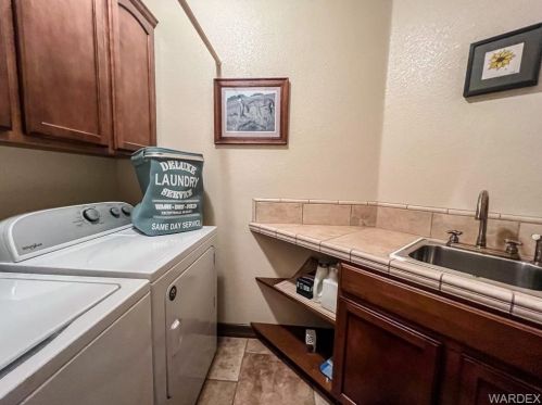 14 Torrey Pines Dr, Mohave Valley AZ  86440-8209 exterior