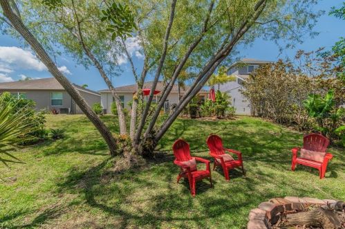 2107 Colville Chase Dr, Ruskin FL  33570-6306 exterior