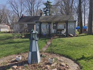 7598 Swick Rd, Claypool, IN 46510-9358