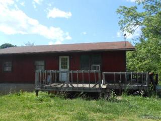 568 Old Sevierville Hwy, Newport TN  37821-7857 exterior