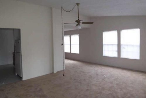 9 Carol Ct, Pattison, TX 77423-8705