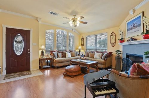 701 Flagstone Way, St Paul, TX 75098-4043