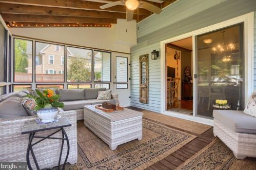 388 High St, Highspire PA  17034-1406 exterior