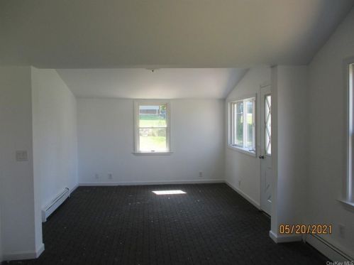 19 Houston Avenue Ext, Middletown, NY 10940-4213
