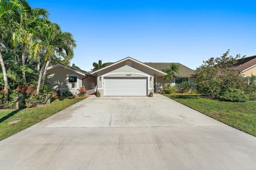 6265 Mullin St, Jupiter, FL 33458-6639