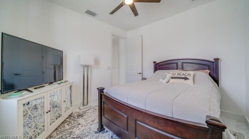 1013 6th Ave, Cape Coral FL  33909-1365 exterior