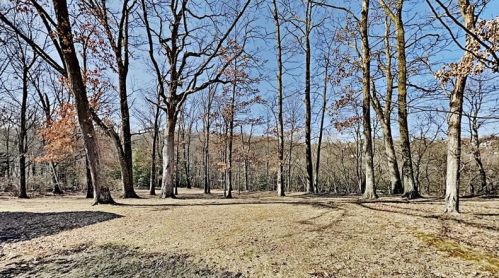 210 Lucille St, Glenshaw PA  15116-2033 exterior