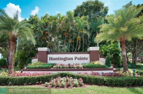 6144 Kings Gate Cir, Delray Beach FL  33484-2456 exterior