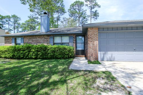 1622 Campbell Dr, Fort Walton Beach, FL 32547-1040