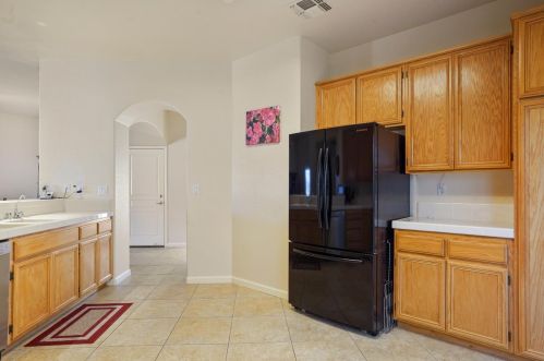 691 Diamond Glen Cir, Folsom CA 95630-3157 exterior