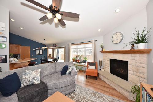 5830 121, Milwaukee WI 53227-3878 exterior