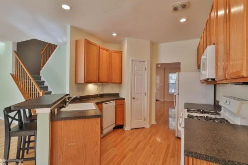 8149 Cross Creek Cir, Breinigsville PA  18031-1330 exterior