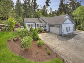 1083 5th St, Mcneil Island, WA 98388-1810
