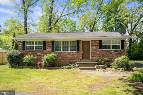 9324 Devlins Grove Pl, Bristow, VA 20136-1037