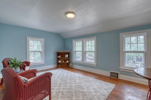 403 Wisconsin Ave, Oconomowoc, WI 53066-3039