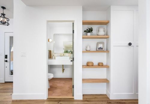 2063 Grandview St, Oceanside CA  92054-5618 exterior