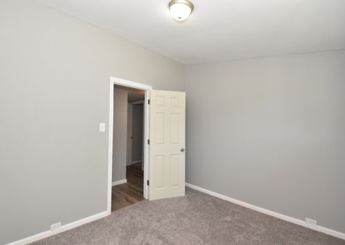 3512 Sunset Dr, Milwaukee WI  53220-1219 exterior