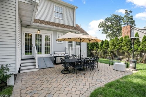 186 1st Ave, Little Falls NJ  07424-2206 exterior