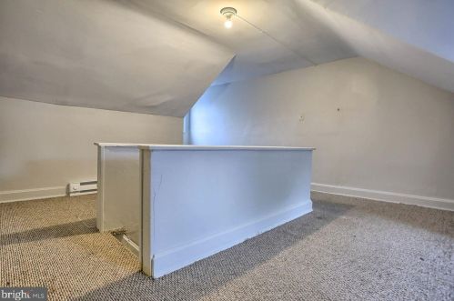 627 Oxford St, Harrisburg PA  17110-2521 exterior