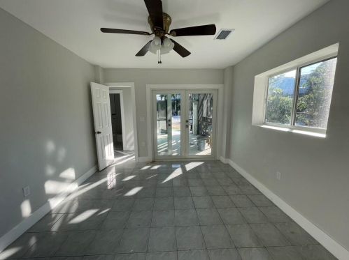 2 Pine Ave, Key Largo FL  33037-2019 exterior