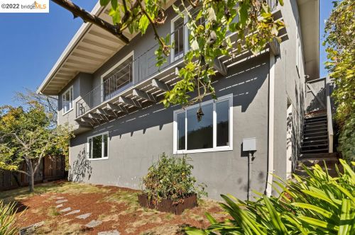 210 Amherst Ave, Berkeley CA 94708-1001 exterior