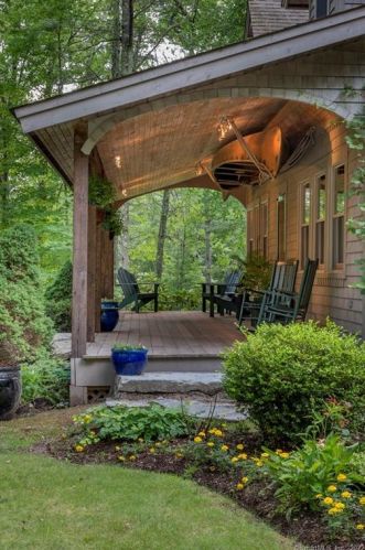 13 Westmount Rd, Salisbury, CT 06068-1517