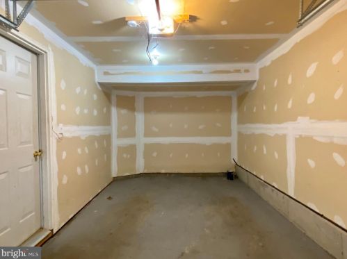 179 Dunlap Dr, Charles Town WV  25414-6509 exterior