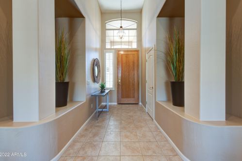 5250 Michelle Dr, Scottsdale AZ  85254-7646 exterior