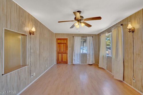 515 Charleston Ave, Phoenix AZ  85022-1532 exterior