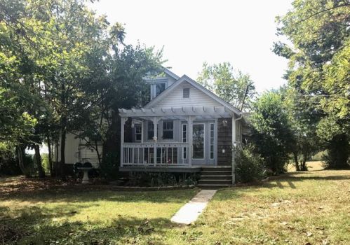 4323 Varnard Ln, Corryton, TN 37721-4426
