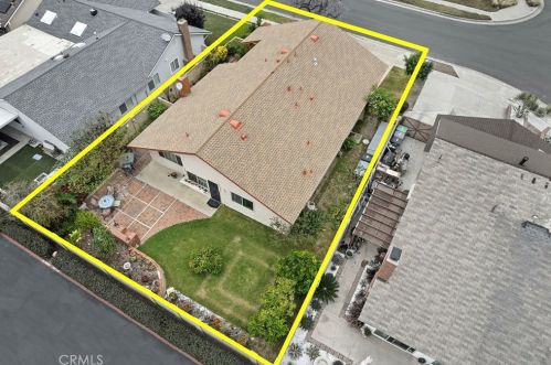 712 Brentwood Ave, Orange CA  92865-2317 exterior