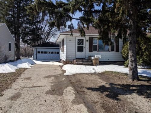 1415 13th St, Moorhead MN  56560-1638 exterior