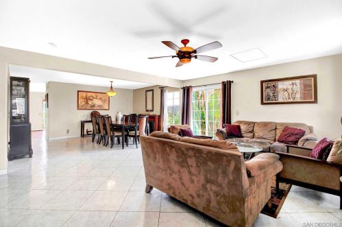 7429 Goode St, San Diego, CA 92139-3931
