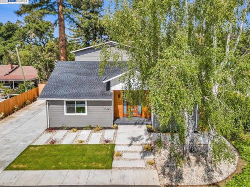 19525 Forest Ave, Hayward CA  94546-3519 exterior