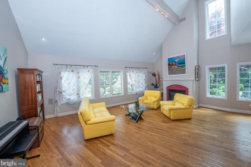 108 Cornell Rd, Cynwyd, PA 19004-2124