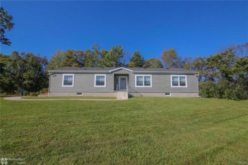 8804 Bake Oven Rd, Germansville, PA 18053-2800