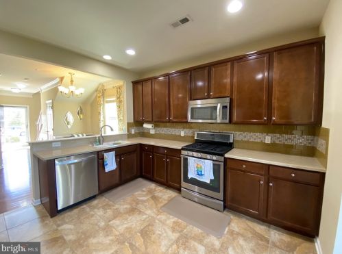 513 Prizer Ct, Downingtown, PA 19335-4979