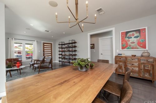 324 Grand Ave, Long Beach CA  90814-2738 exterior