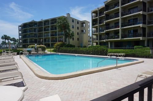 9825 Harrell Ave, Saint Petersburg FL  33706-3223 exterior