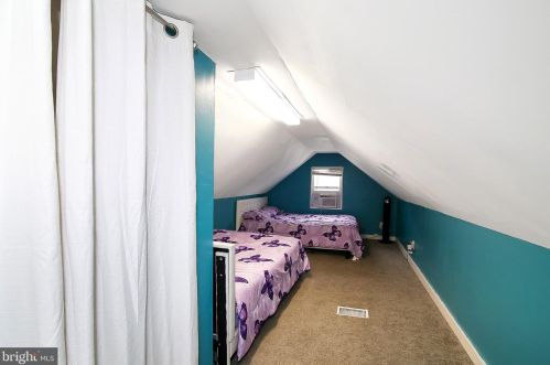 335 Washington St, West Deptford NJ  08066-1083 exterior