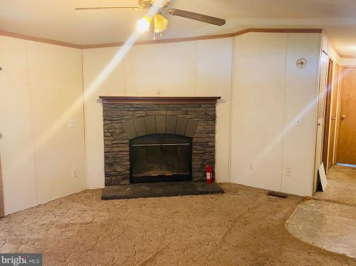 655 Lilac Dr, Smithville PA  17560-9686 exterior