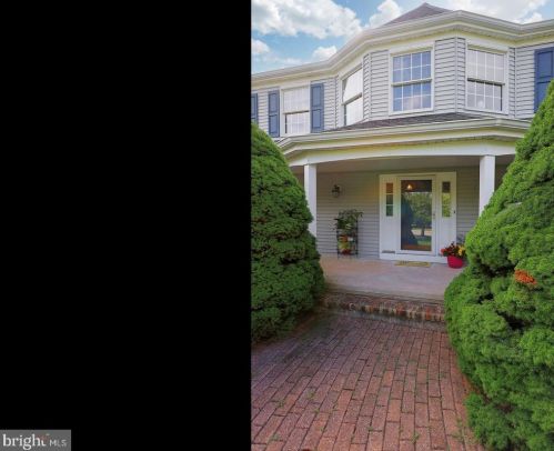 13 Woodside Ln, Flemington NJ  08822-3221 exterior